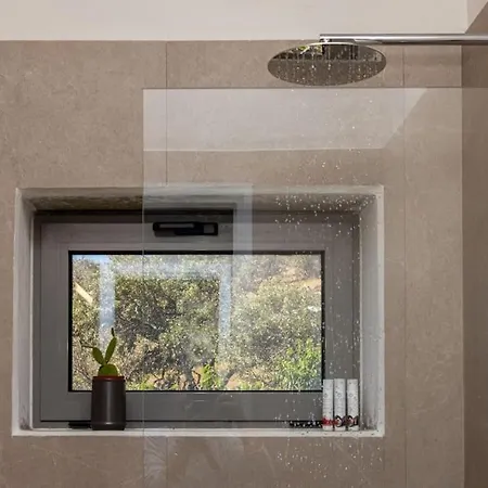 Savel House * 圣约阿尼斯