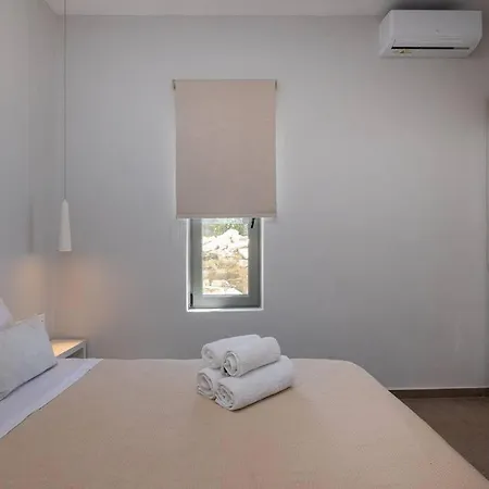 Savel House Villa