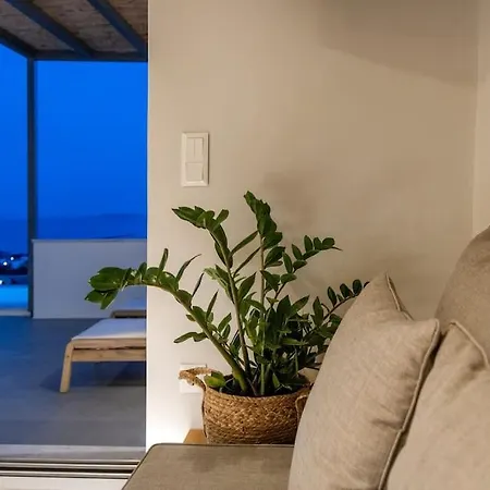 Savel House *