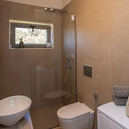 Savel House Villa *